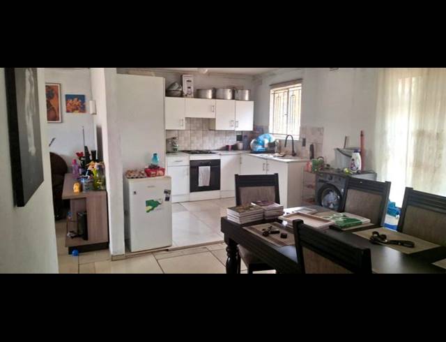 3 BEDROOM HOUSE FOR SALE IN SPRUIT VIEW